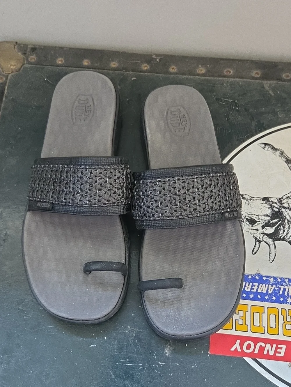 Footwear - Sandals/Slides